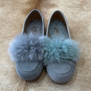UGG Gray and Green Fun Fluffy Slippers like new